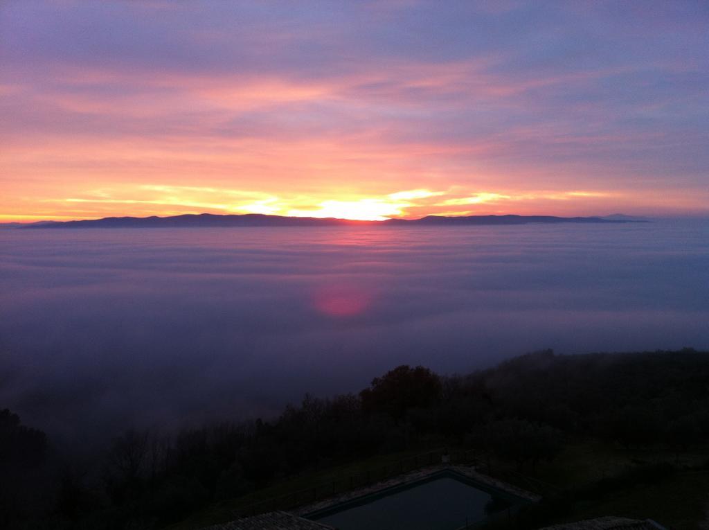 Agriturismo Villa Gabbiano Capodacqua  Екстер'єр фото